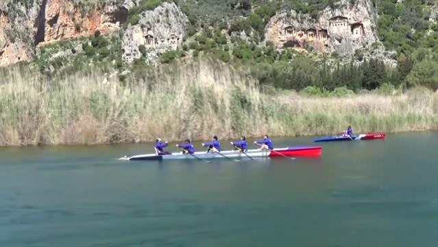 Kürek ve Kano Sporcuları Dalyan'da